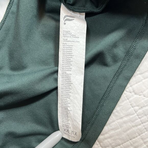 Fabletics Oasis‎ Twist Built In Bra Long Sleeve Top Forest Green Womens XXL 1X - Picture 7 of 12